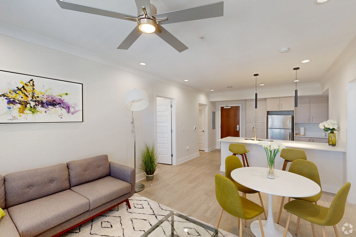 Photo - Parkway Apartments