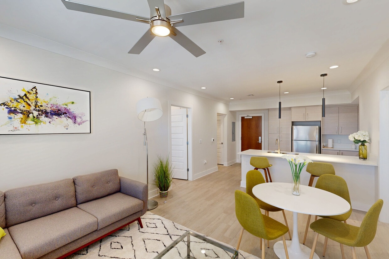 Photo - Parkway Apartments