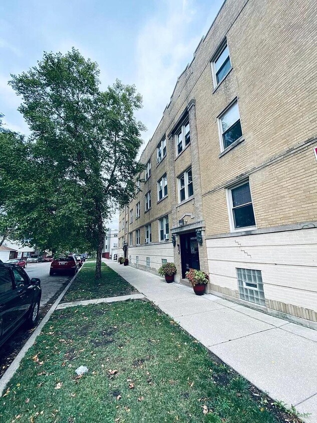 Foto del edificio - 1 bedroom in Chicago IL 60639