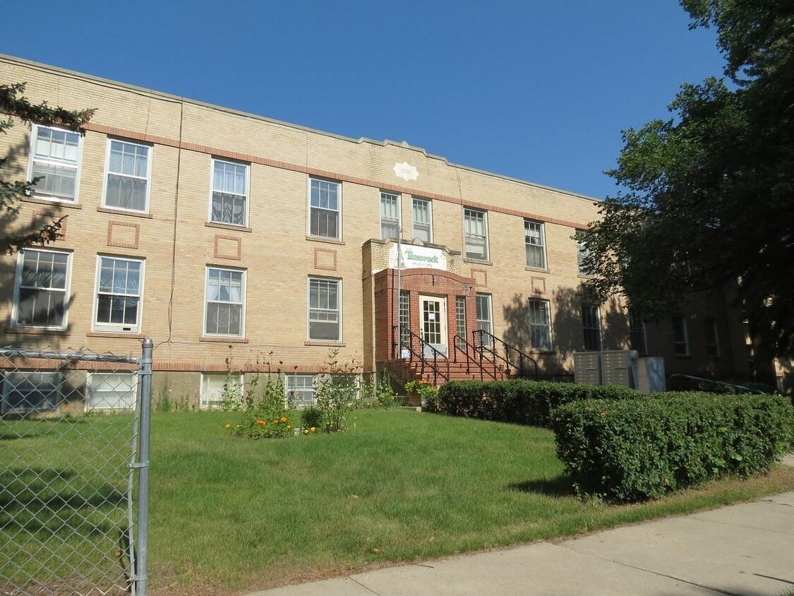 Primary Photo - Tamarack Apartments