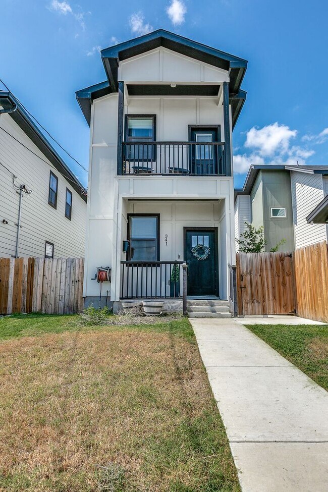 Building Photo - 3-BEDROOM NEW CONSTRUCTION IN DENVER HEIGHTS