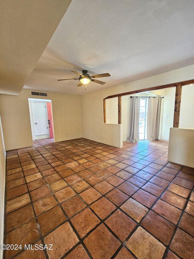 Building Photo - 7358 E Princeton Dr