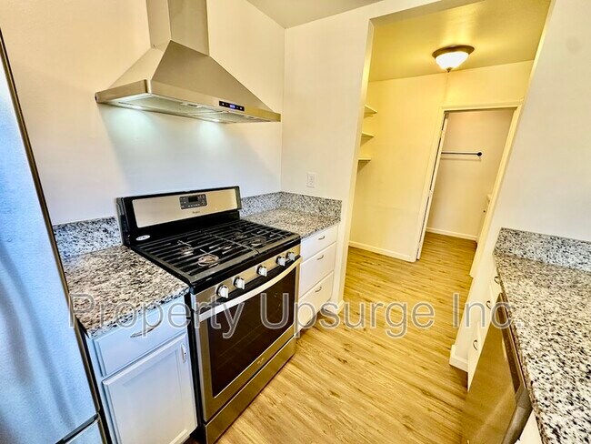 Foto del edificio - 1516 Yale Ct