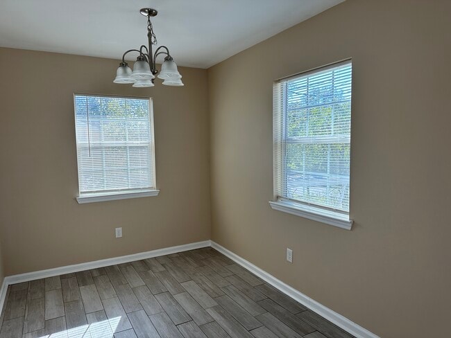 Building Photo - 1319 Colorado St