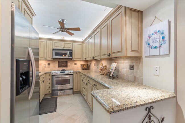 Building Photo - 4505 S Ocean Blvd