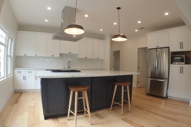 Foto del edificio - 3705 Arlington Ave