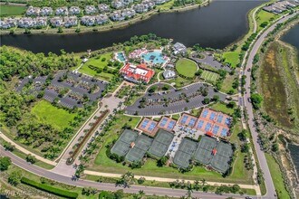 Building Photo - 17251 Cherrywood Ct