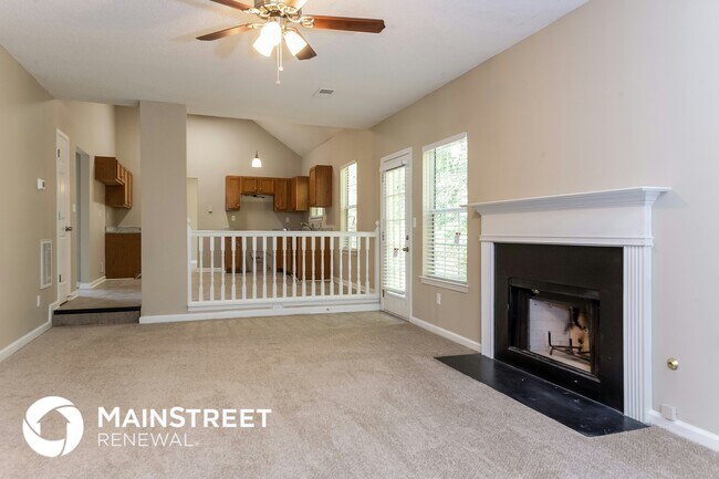 Foto del edificio - 530 Cherry Branch Ln