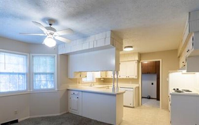 Foto del edificio - Southeast Springfield 3 Bedroom, 2 Bathroom
