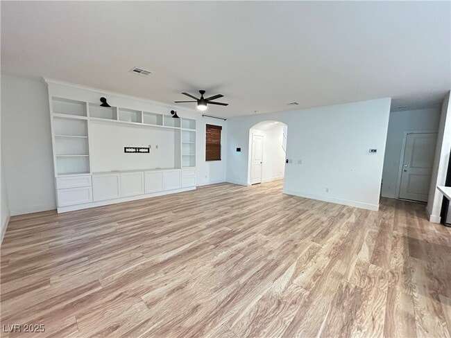 Building Photo - 8085 Skye Roar Ct