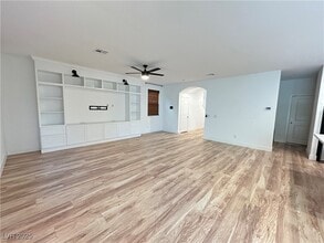 Building Photo - 8085 Skye Roar Ct