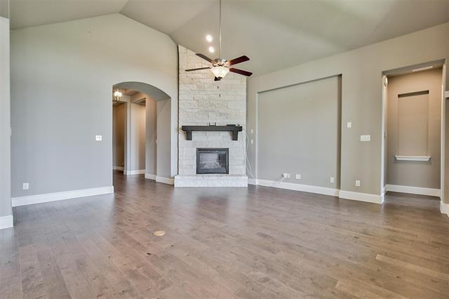 Building Photo - 4261 Hazelwood Ave