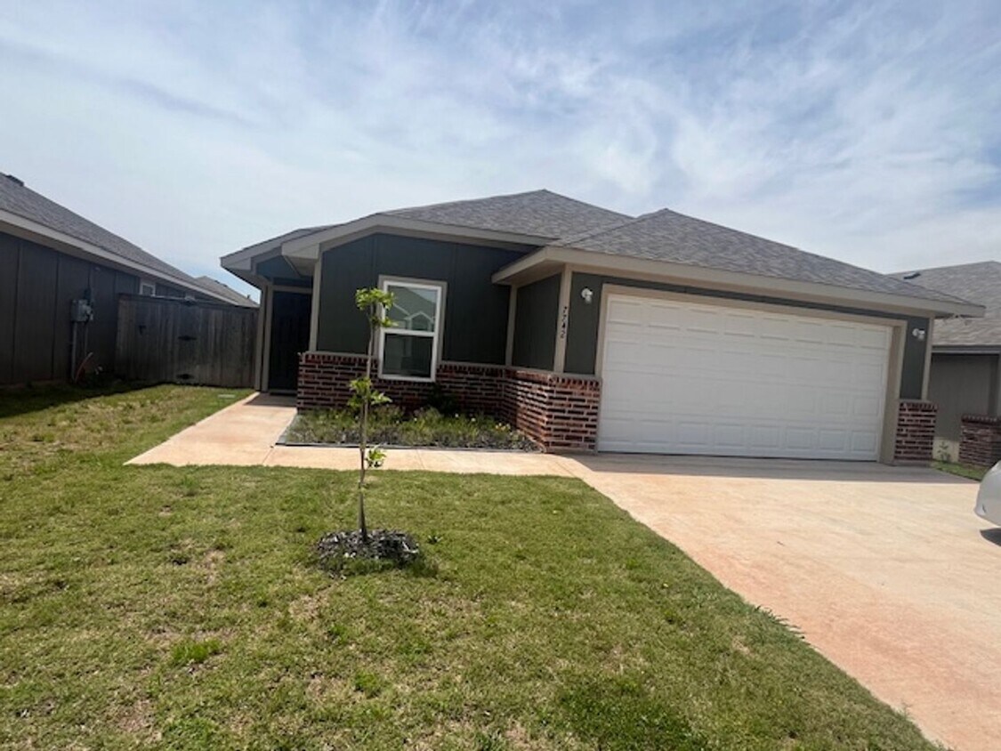 Primary Photo - 7742 Florence Dr
