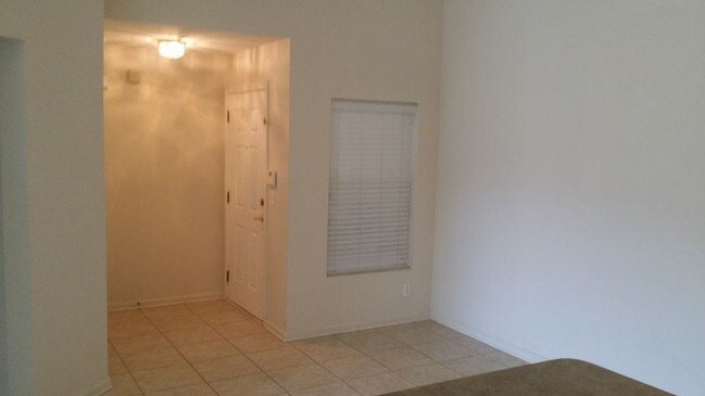 Building Photo - 9690 Amarante Cir
