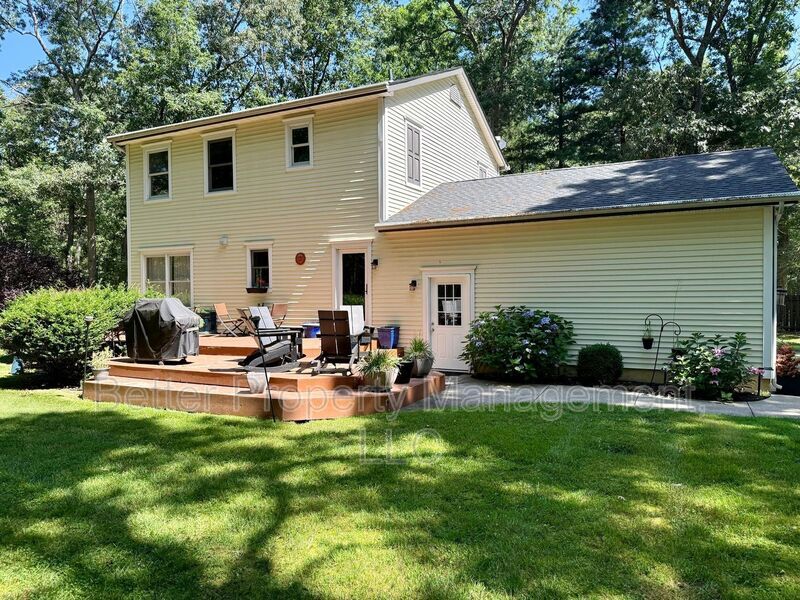 Building Photo - 86 Morias Ave