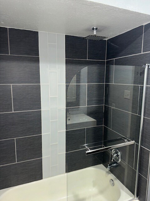 Foto del edificio - 13515 Ryanwood Dr