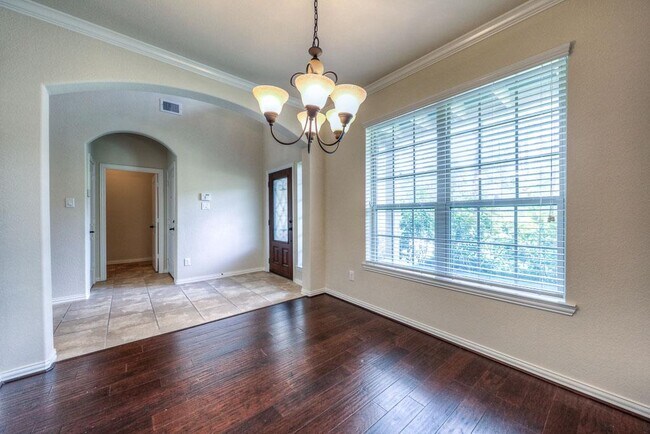 Building Photo - 27 S Sawbridge Cir