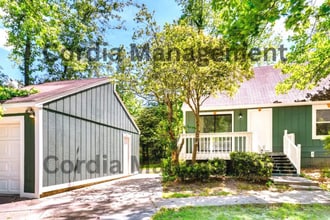 Building Photo - 1529 Pine Log Pl