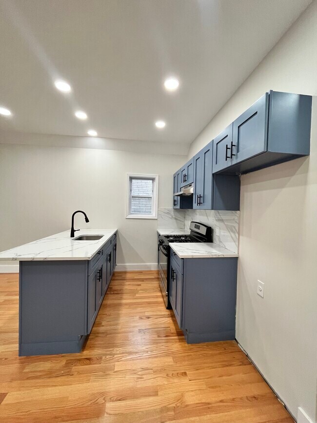 Foto del edificio - 669 Summit Ave