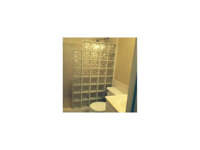 Building Photo - 6317 Bay Club Dr