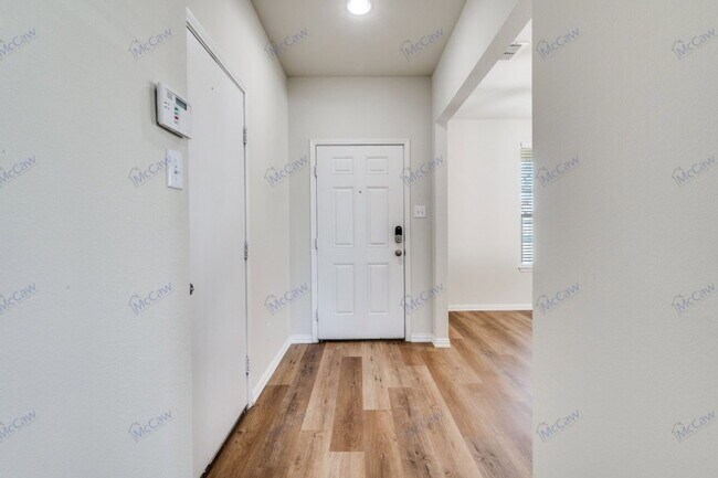 Foto del edificio - 1516 Abby Creek Dr