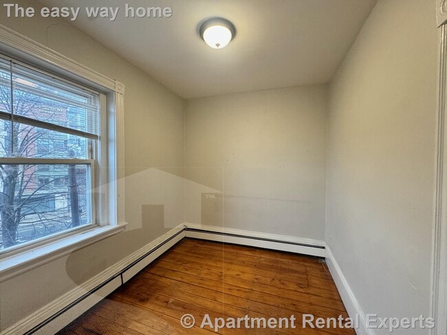 Photo - 10 Winter St Apartment