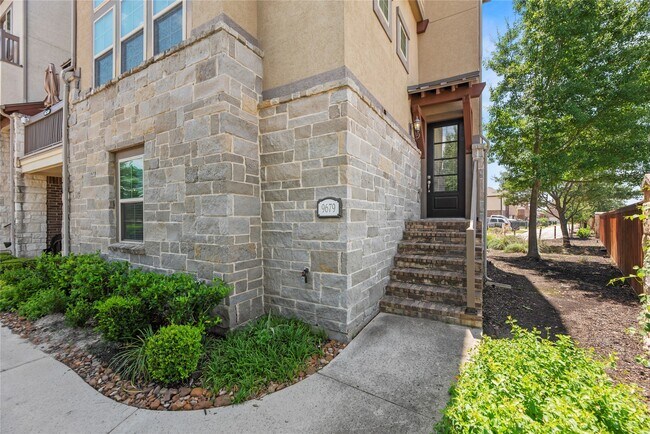 Building Photo - 9679 Towne Lake Pkwy