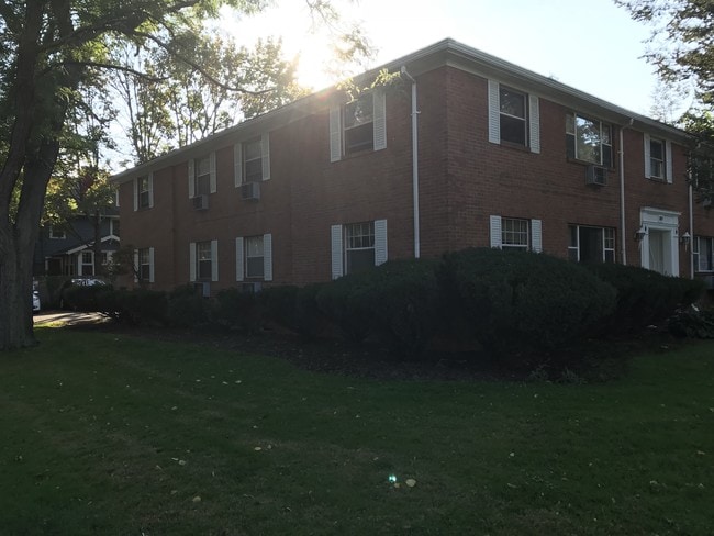 Building Photo - 809 East Ave