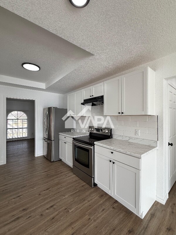 Foto del edificio - 194 High Oak