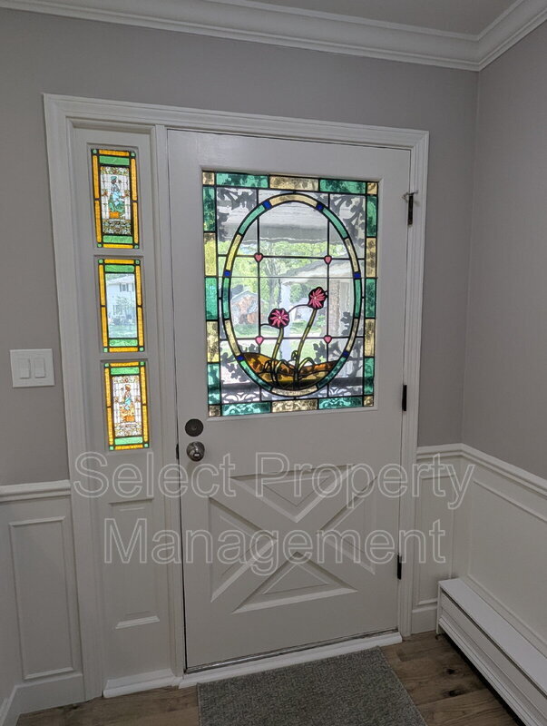 Building Photo - 3211 Jonquil Dr