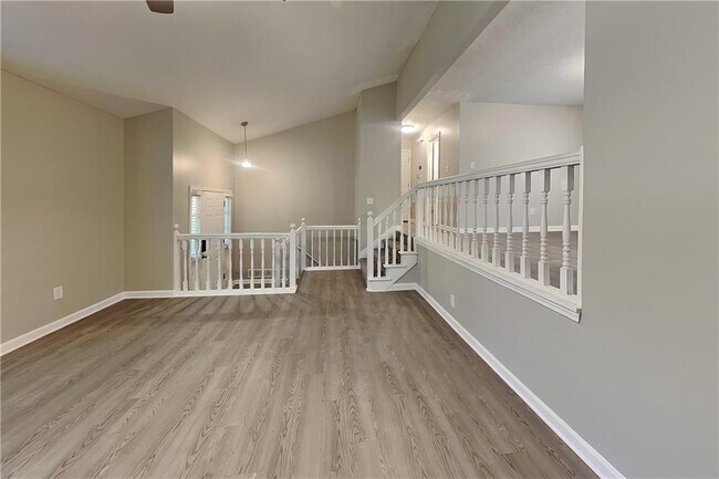 Building Photo - 122 Sherwood Forest Dr