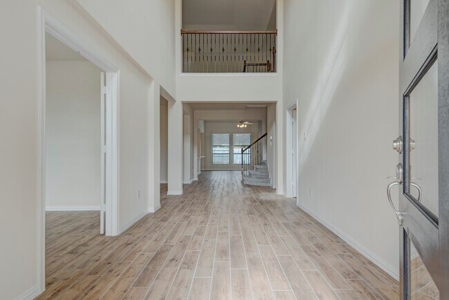 Foto del edificio - 173 Dina Ln