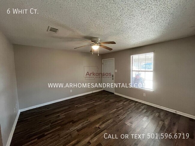 Foto del edificio - 6 Whit Ct