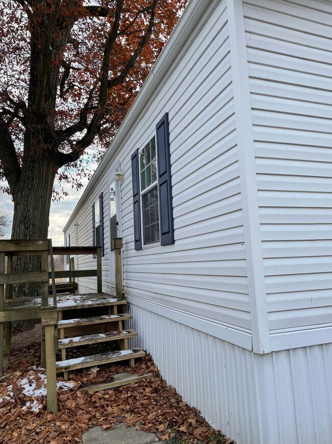 Building Photo - Hummel Park