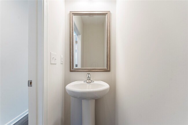 Foto del edificio - 105 Weaver Way