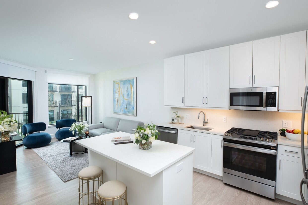 The Sterling at Regent Square - Apartments in Houston, TX | Apartments.com