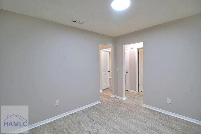 Foto del edificio - 713 Sharon St