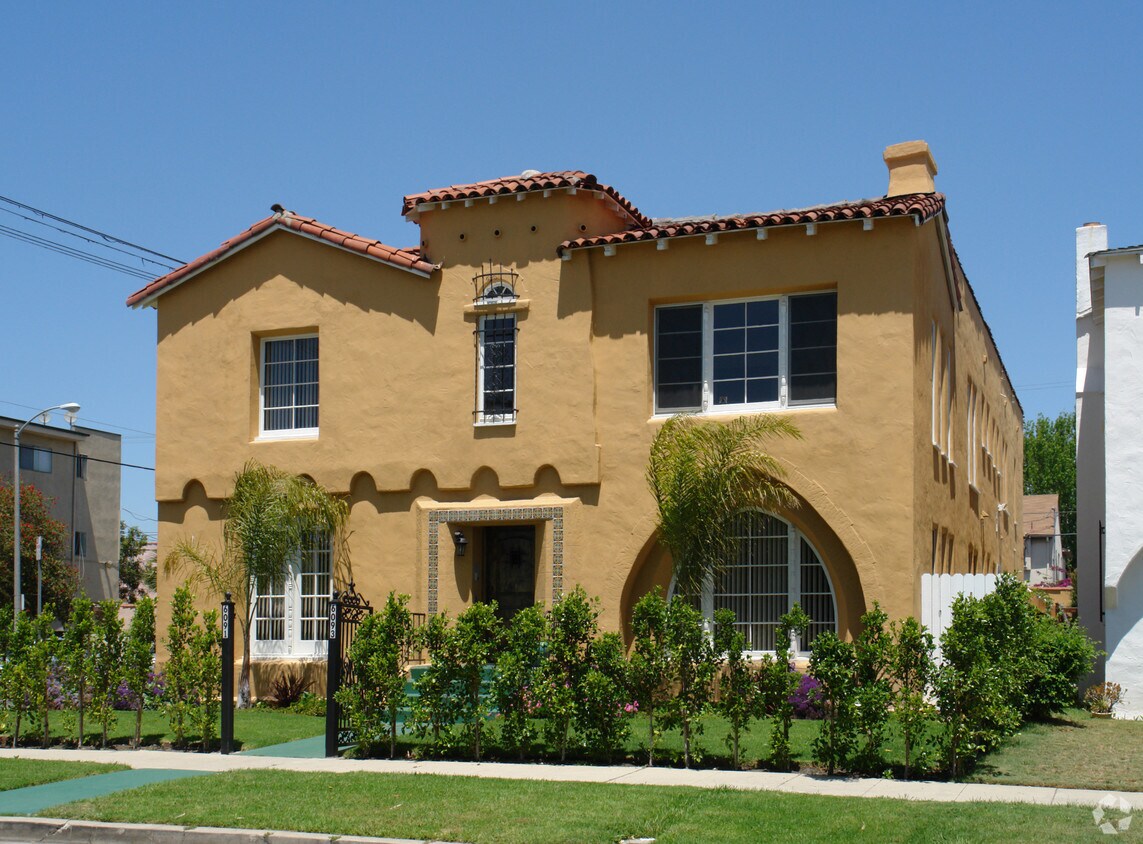 Building Photo - 6091 Pickford St