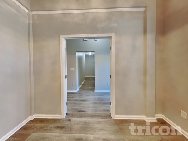 Building Photo - 6529 Sandlers Preserve Dr