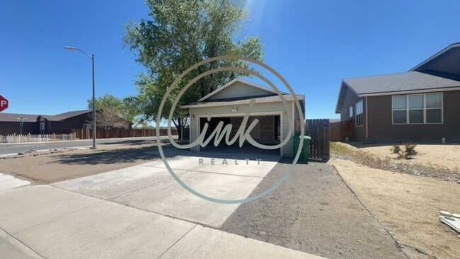 Building Photo - Three Bedroom Single Family Home in Fernle...
