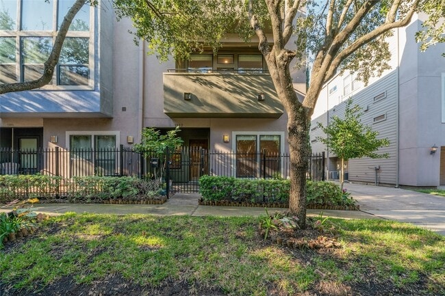 Photo - 1802 Rosalie St Apartment