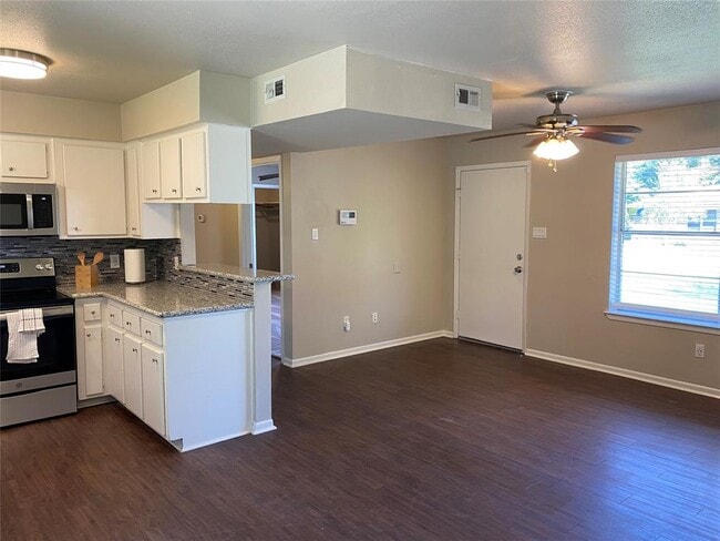 Building Photo - 103 N Shirley Ln