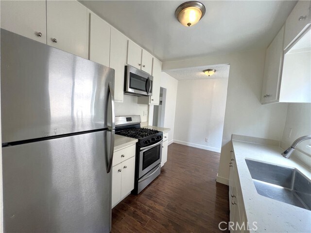 Building Photo - 3507 Edgehill Dr