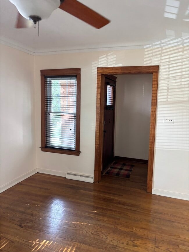 Foto del edificio - 3407 Cuyler Ave
