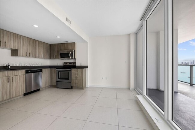 Foto del edificio - 910 West Ave