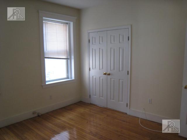 Foto del edificio - 3 bedroom in Brookline MA 02446