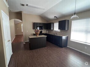 Building Photo - 607 Spanish Oak Ct