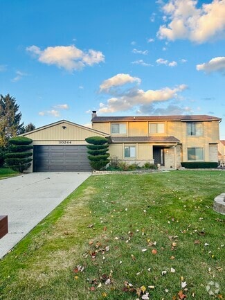 Building Photo - 30244 Southampton Ln