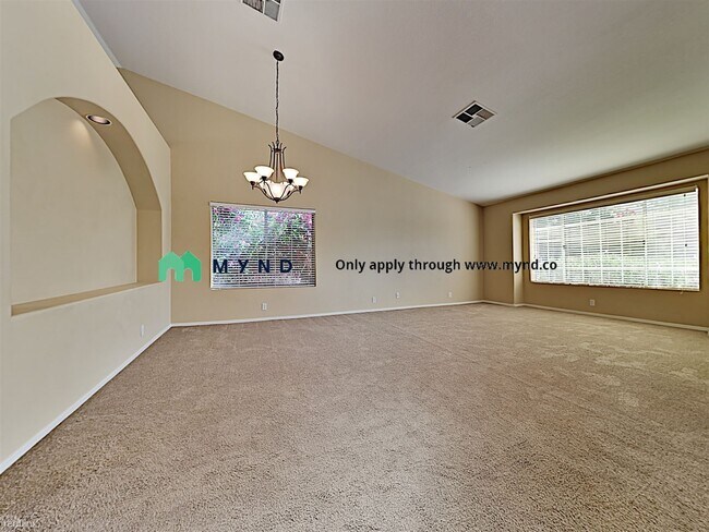 Foto del edificio - 3 br, 2 bath House - 15032 S 40th St