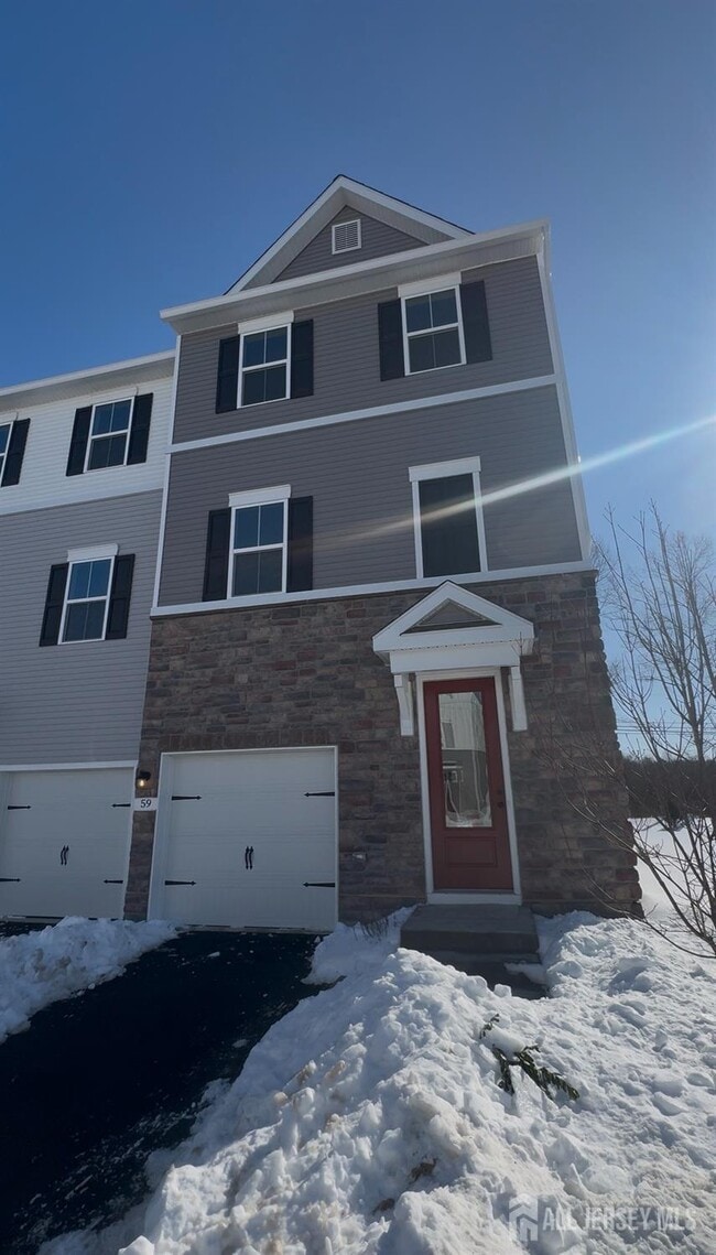 Building Photo - 59 Basswood St